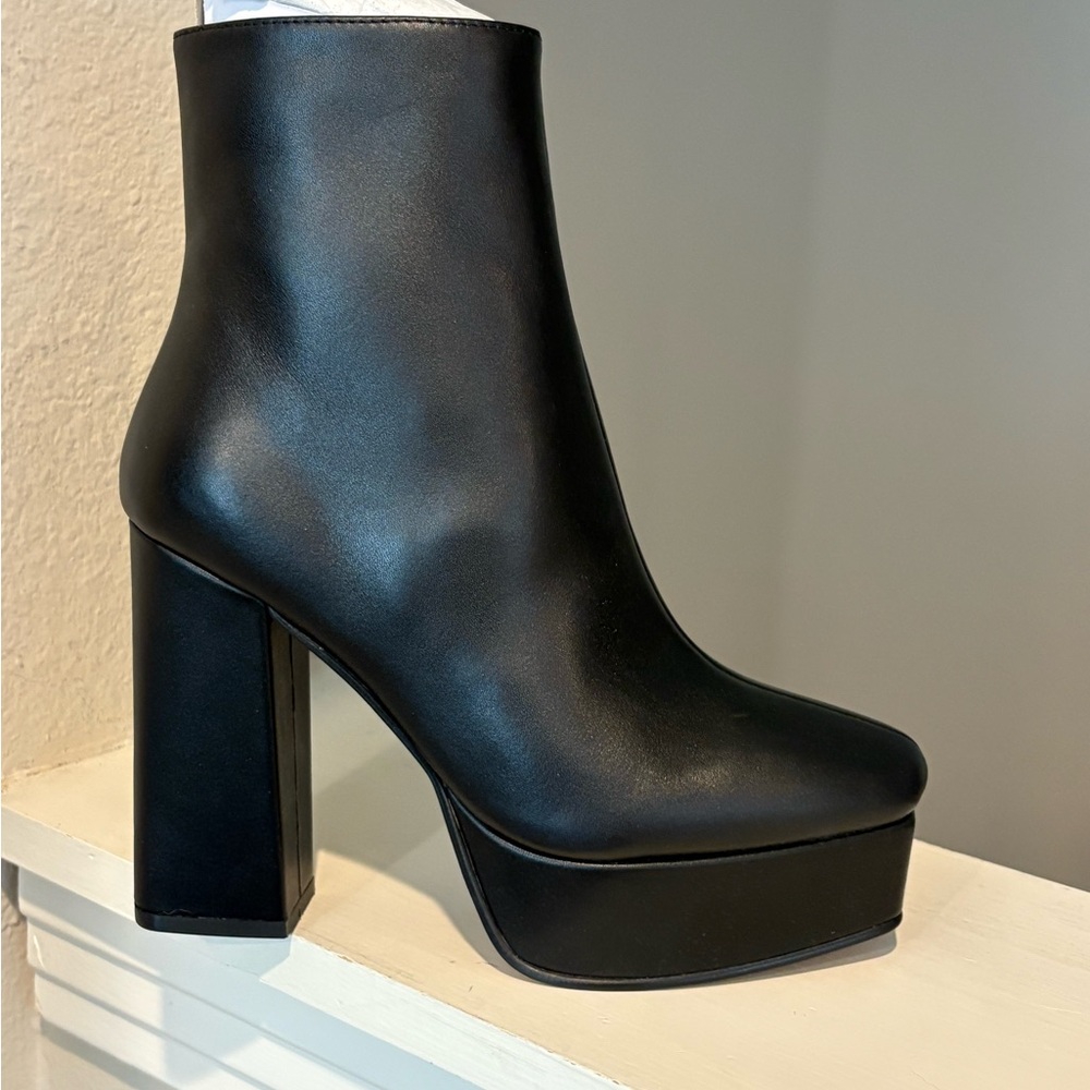 LISA VICKY BAM Black tall Mod Chunky Platform Block Square Toe Booties Size 5.5M - Picture 2 of 10